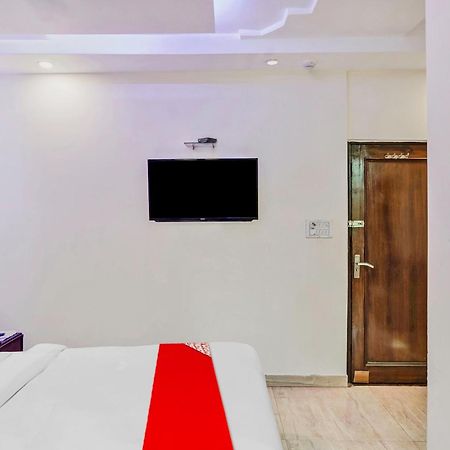 Hotel O Delhi Empire Neu-Delhi Exterior foto
